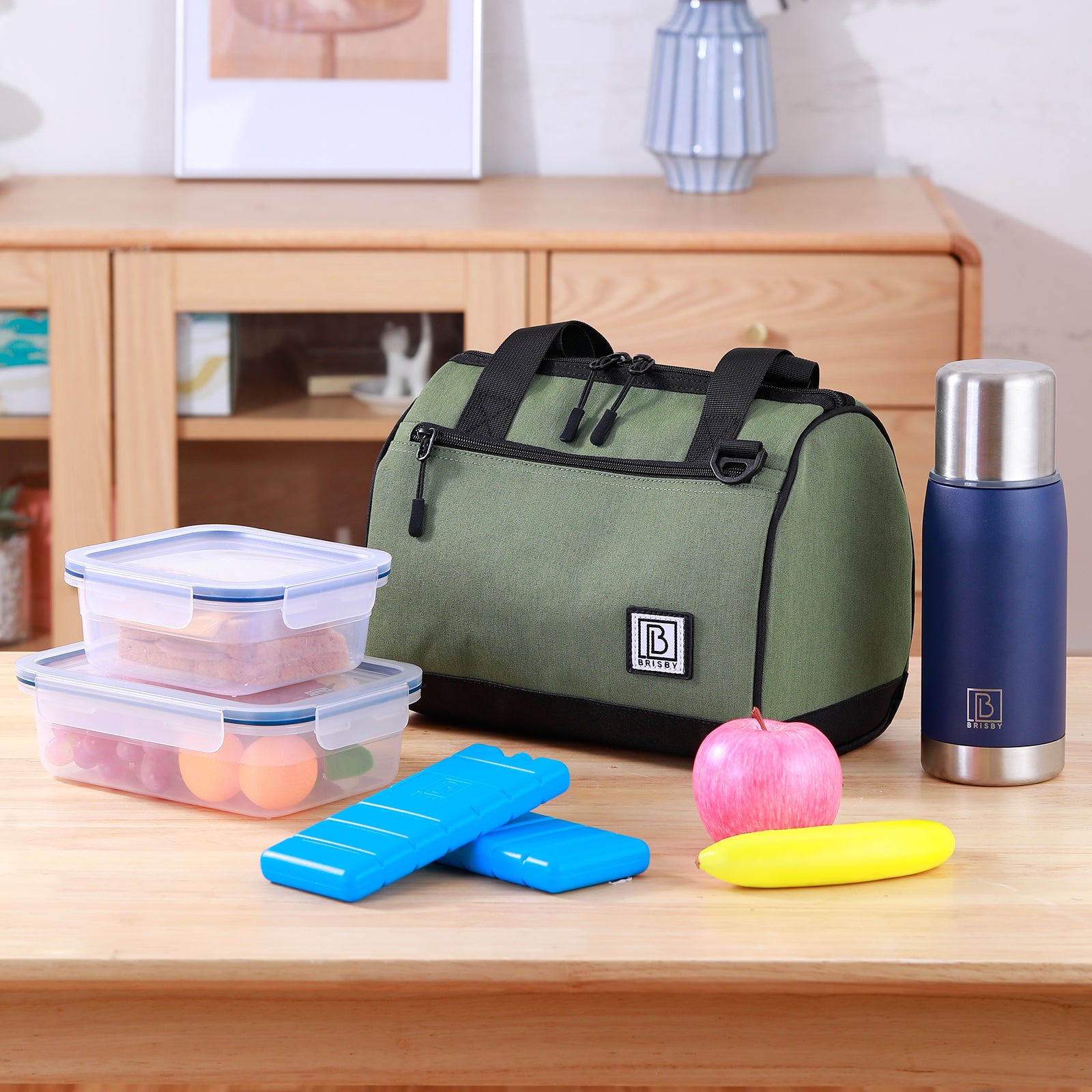Cooler bag 10L green - Lunch bag - 4-layer insulated - 2 free cooling elements - incl. shoulder strap