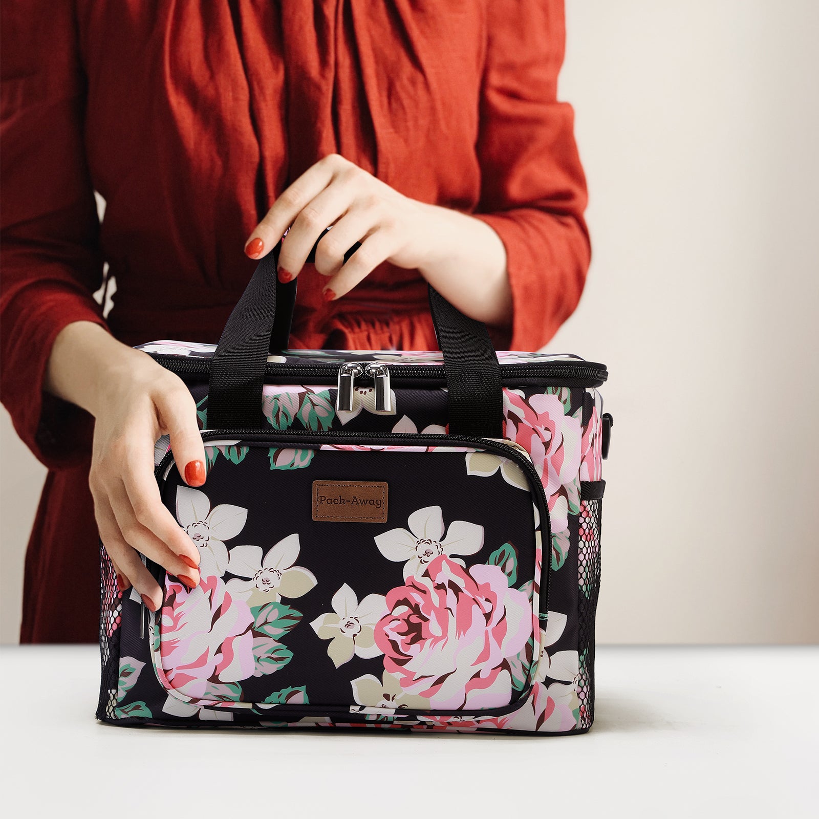 Cooler bag 15L abstract black flower - lunch bag - 4-layer insulated - foldable - incl. 2 free cooling elements and carrying strap
