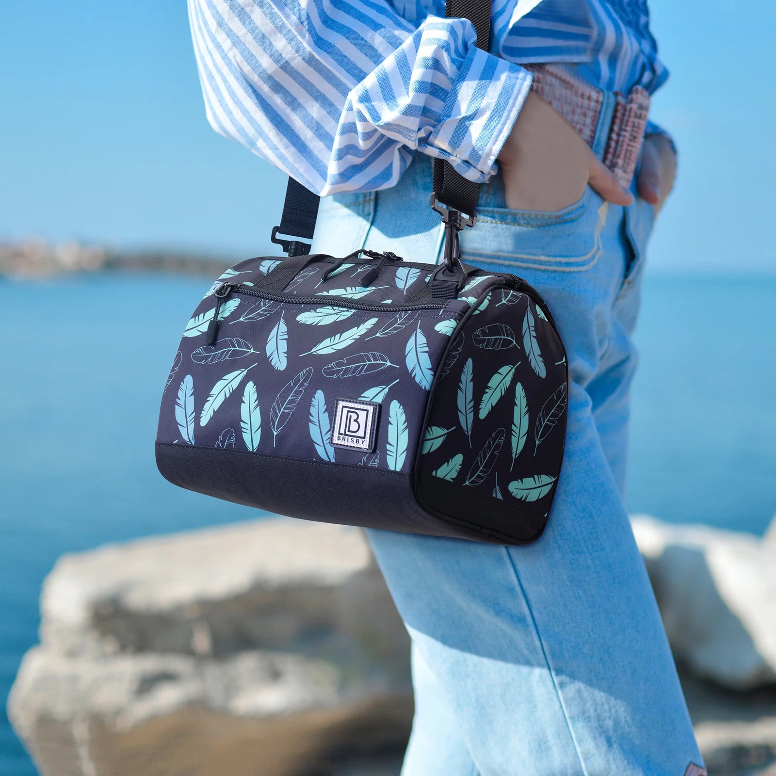 Cooler bag 10L black feathers - Lunch bag - 4-layer insulated - 2 free cooling elements - incl. shoulder strap