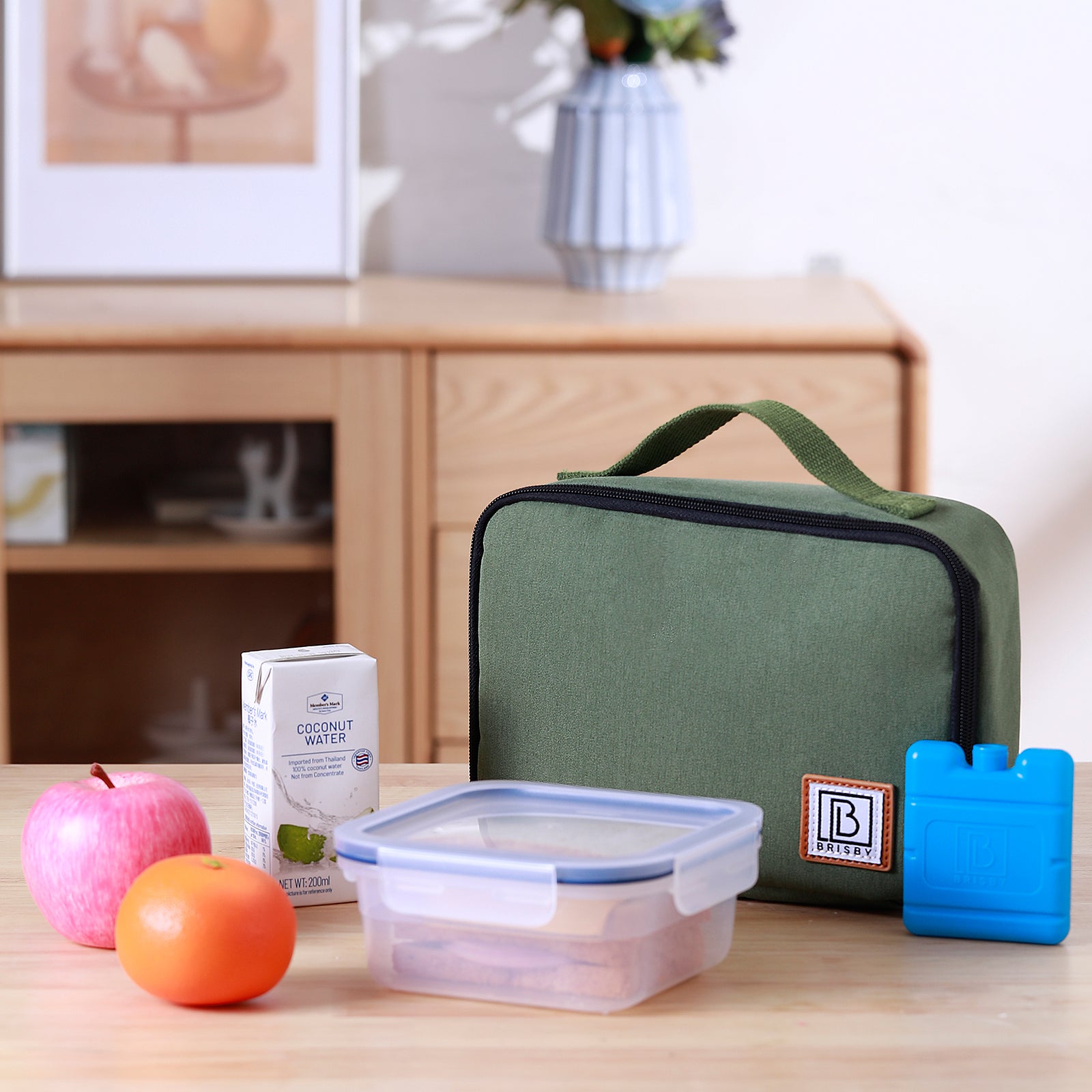 Cooler bag 2.5L green - 4-layer insulated - free cooling element