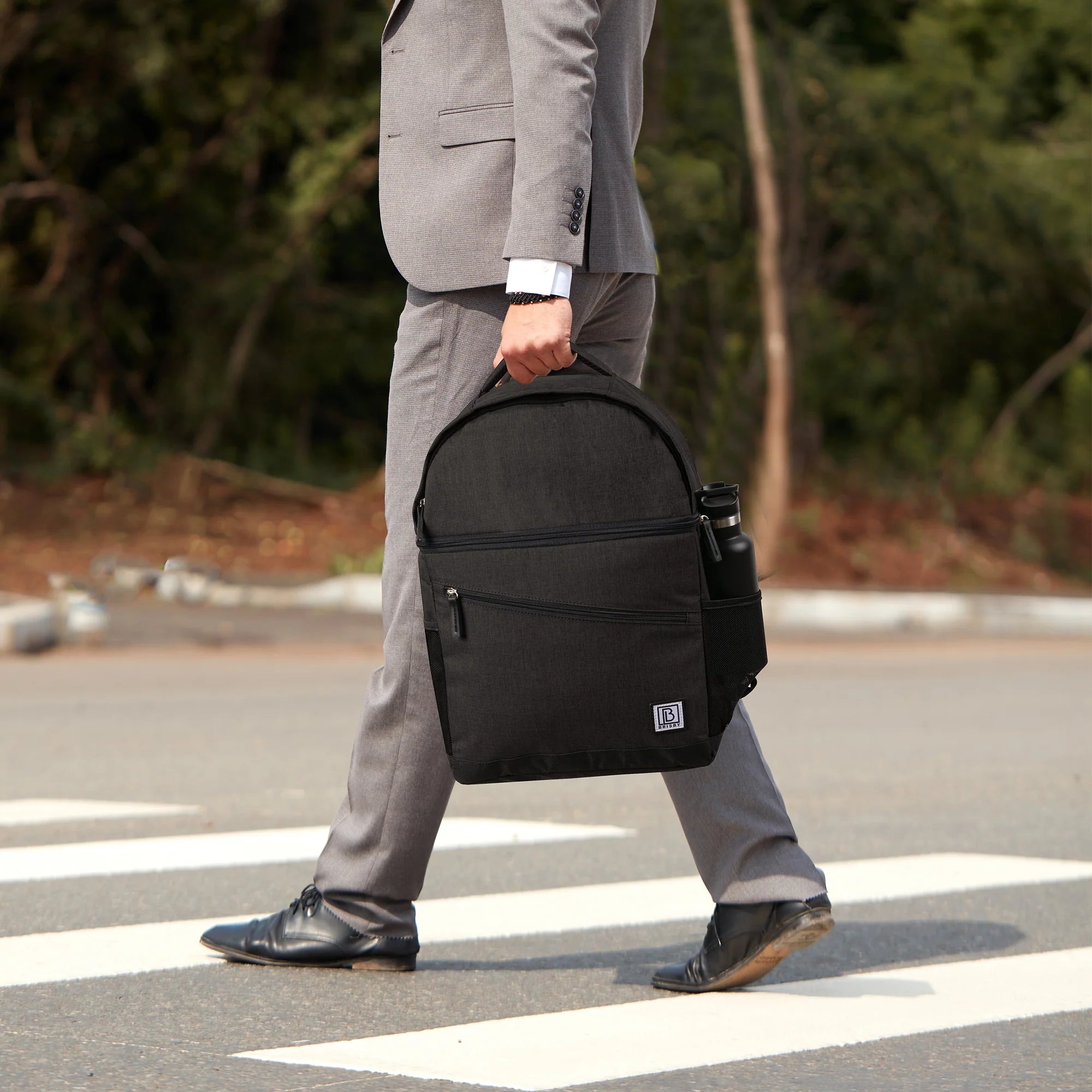 Cooler bag 25L black - backpack - 4-layer insulated - water-repellent - incl. 2 free cooling elements and beer opener
