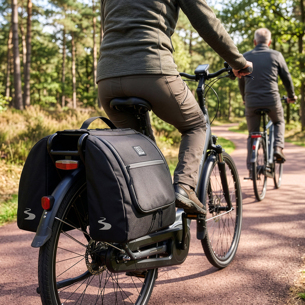 Brisby Dubbele Fietstas 28 Liter – Koeltas en Lunchtas – 4-laags Geïsoleerd – Voor Gewone en Elektrische Fiets – Waterafstotend met Waterdichte Ritsen – Zwart