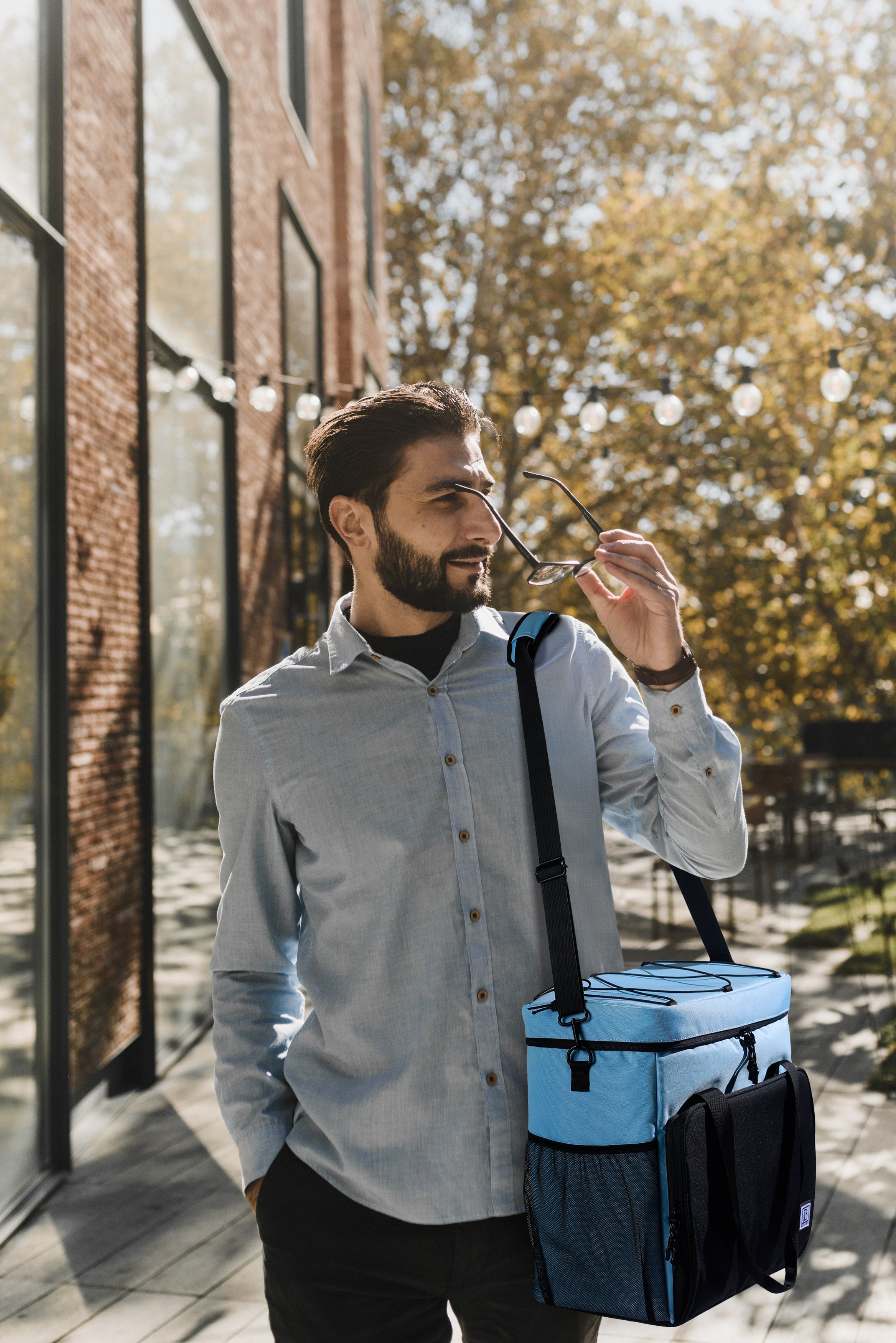 Cooler bag 40L black/blue - Lunch bag - 4-layer insulated - 6 free cooling elements - incl. shoulder strap