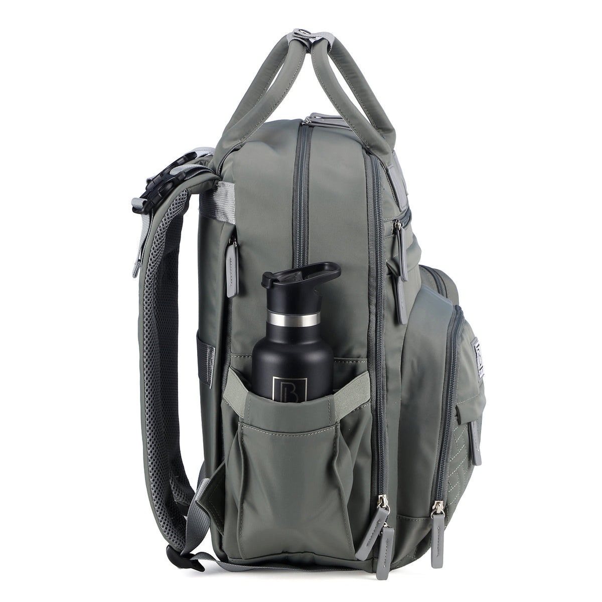 Brisby Premium Luiertas – Uitgebreide en Functionele Verzorgingstas – met buggymontage – Anti Diefstal Vakken - Reistrolley Sleeve - Inclusief verschoonmatje t.w.v.15,99 euro en speenhouder - Levenslange Garantie - Misty Green