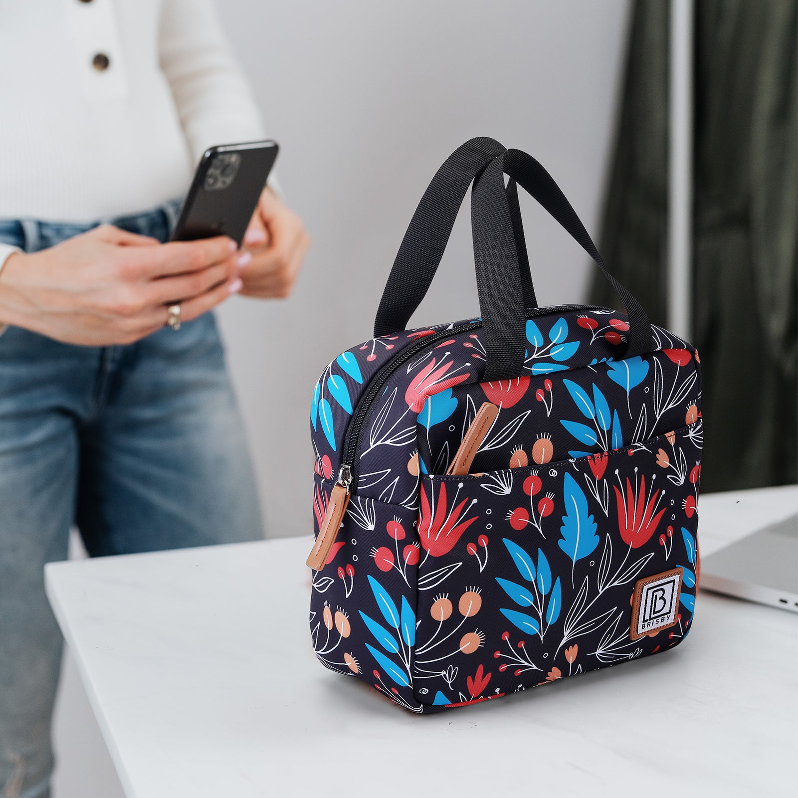 Brisby Koeltas Lunchtas 4L - Waterafstotend - Geïsoleerde Kolftas - Inclusief Koelelement - Night Flower