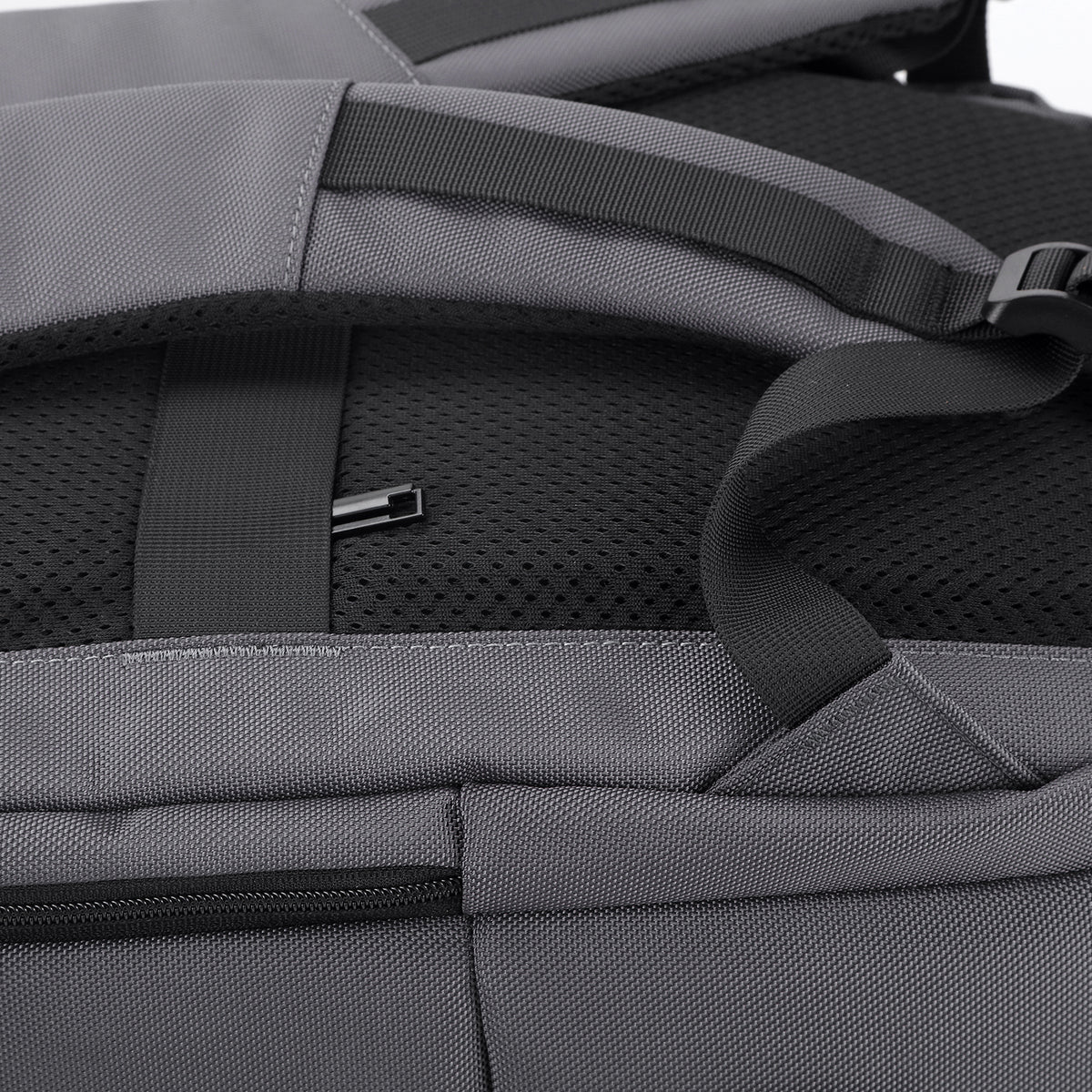 Brisby Rugzak Pro 1 – Laptoprugzak tot 15,7 inch voor Werk, School en Reizen – Waterafstotend – Met Tabletvak, Antidiefstalvak en Trolleysleeve - Grijs