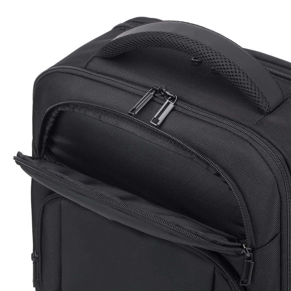 Brisby Rugzak Pro 1 – Laptoprugzak tot 15,7 inch voor Werk, School en Reizen – Waterafstotend – Met Tabletvak, Antidiefstalvak en Trolleysleeve - Zwart