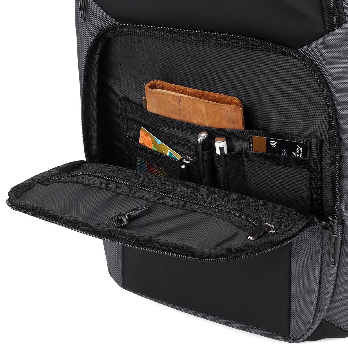 Brisby Rugzak Pro 1 – Laptoprugzak tot 15,7 inch voor Werk, School en Reizen – Waterafstotend – Met Tabletvak, Antidiefstalvak en Trolleysleeve - Grijs
