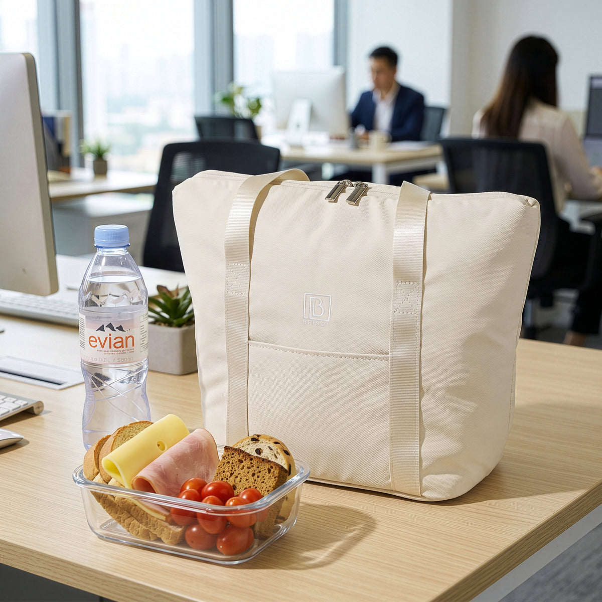 Brisby Koeltas Lunchtas 9L – 4-Laags Geïsoleerd – Inclusief 2 Koelelementen – Waterafstotend – Voor Werk, School & Onderweg - Crème