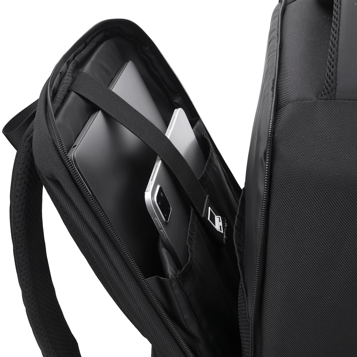 Brisby Rugzak Pro 1 – Laptoprugzak tot 15,7 inch voor Werk, School en Reizen – Waterafstotend – Met Tabletvak, Antidiefstalvak en Trolleysleeve - Zwart