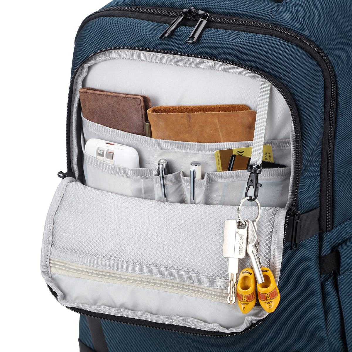 Brisby Rugzak Pro 2 – Laptoprugzak tot 15,7 inch voor Werk, School en Reizen – Waterafstotend – Met Tabletvak, Antidiefstalvak en Trolleysleeve – Blauw