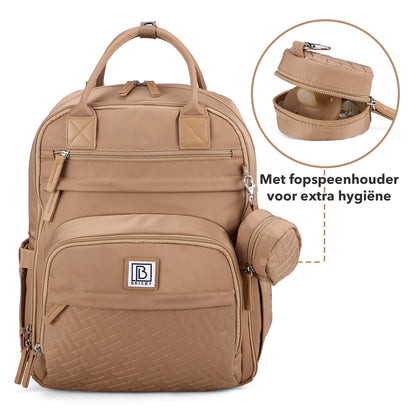 Brisby Premium Luiertas – Uitgebreide en Functionele Verzorgingstas – met buggymontage – Anti Diefstal Vakken - Reistrolley Sleeve - Inclusief verschoonmatje t.w.v.15,99 euro en speenhouder - Levenslange Garantie - True Terracotta